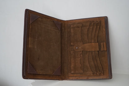 Vintage Alligater Portfolio